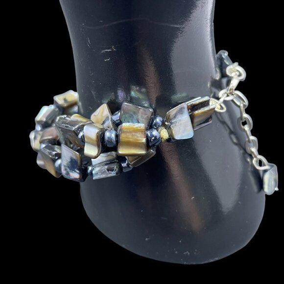 Natural Shell Beaded Bracelet Boho Coastal Iridescent Mother Of Pearl Jewelry - Picture 5 of 9